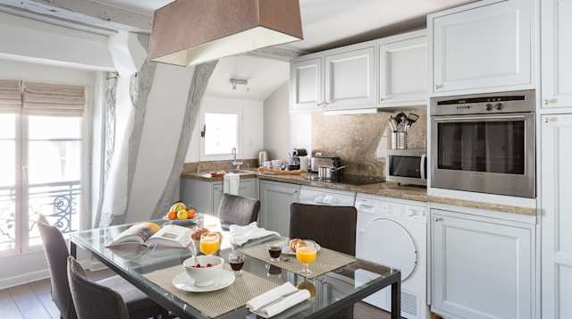 Charming Tournon, Plum Guide home in Paris