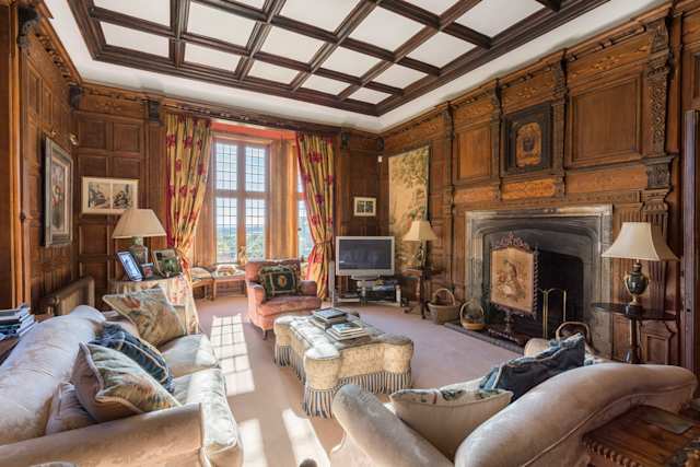 The Custom Of The Country, Plum Guide home in East Sussex, UK