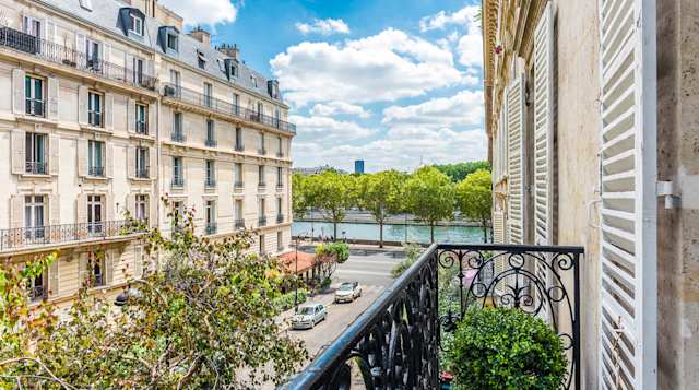 The Golden Bamboo, Plum Guide home in Paris