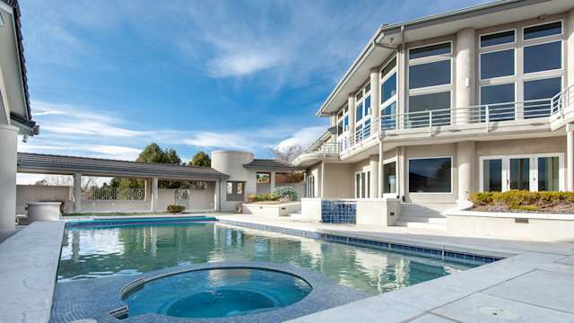 Argonne Villa, Plum Guide home in Denver