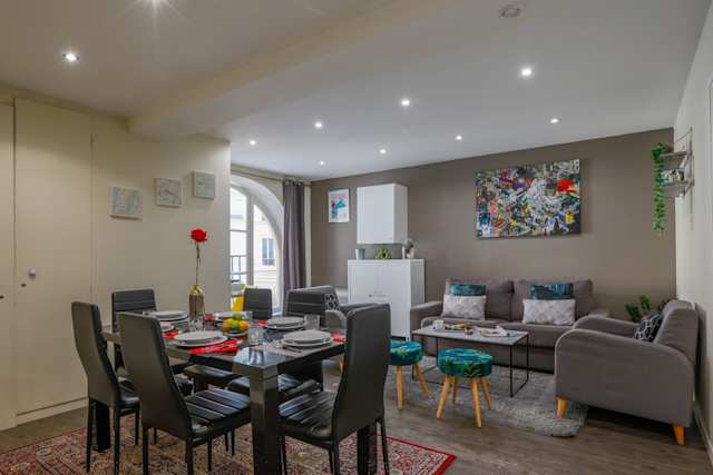 The Lacemaker, a Plum Guide home in Paris