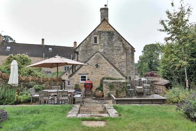 Jasmine Cottage, Plum Guide home in Gloucestershire