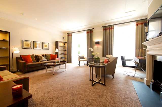 Minsters Deluxe III, Plum Guide home in London