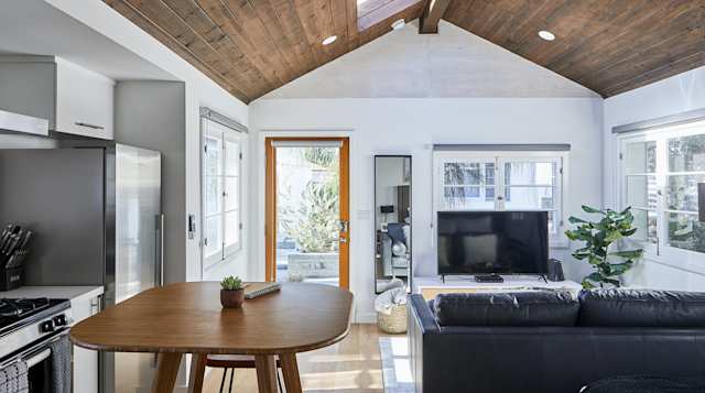 The Walnut, Plum Guide home in Los Angeles