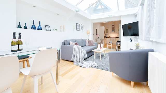 Up on Cloud Nine, Plum Guide home in London