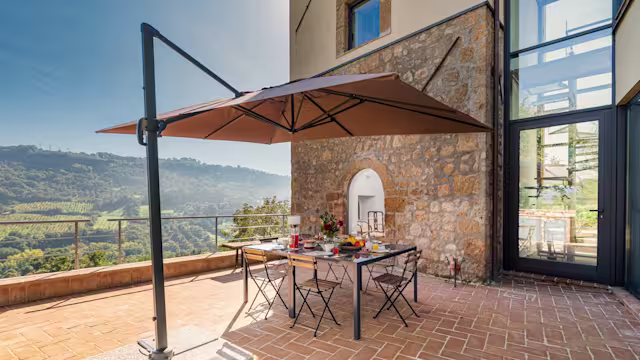 On A Wing & Prayer, Plum Guide home in Umbria