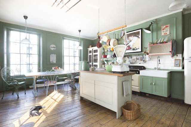 High Holborn, Plum Guide home in London