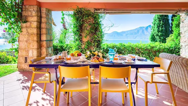 Depths of Joy, Plum Guide home in Lake Garda