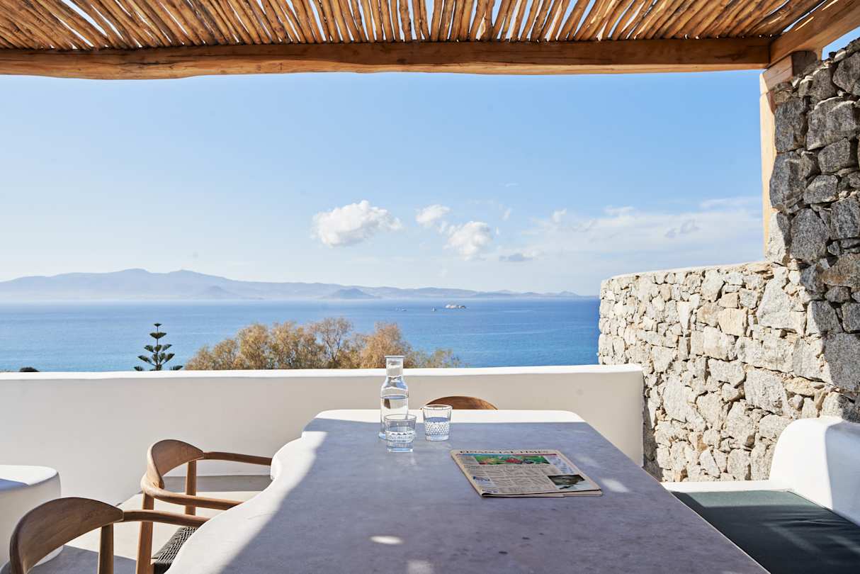 The Financial Times in a Plum Guide Home