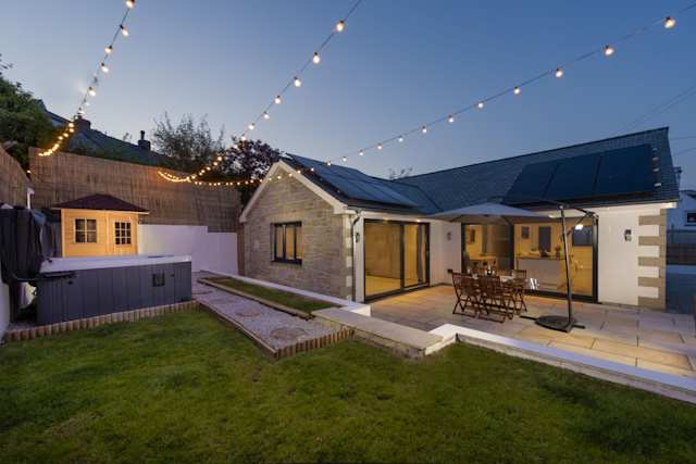 Festoon Nights, Plum Guide home in Cornwall