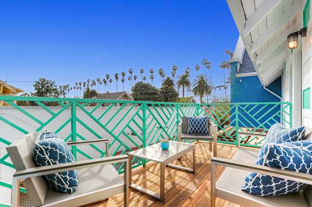 Bearcat, Plum Guide home in Los Angeles