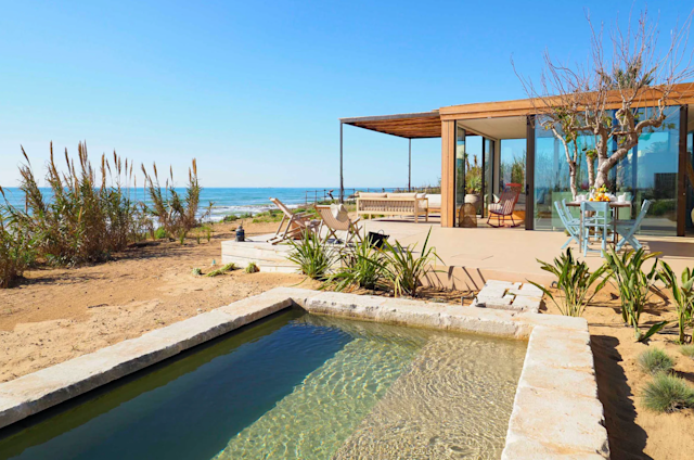 Barefoot Beach, Plum Guide home in Sicily