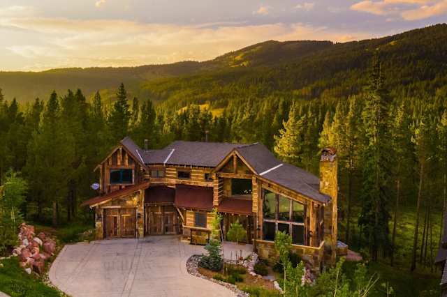 The Woodworks, Plum Guide home in Breckenridge