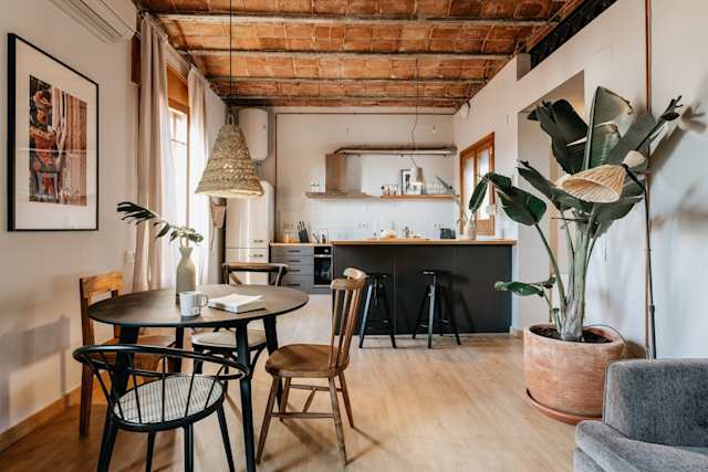 Beautiful Castillo, Plum Guide home in Barcelona