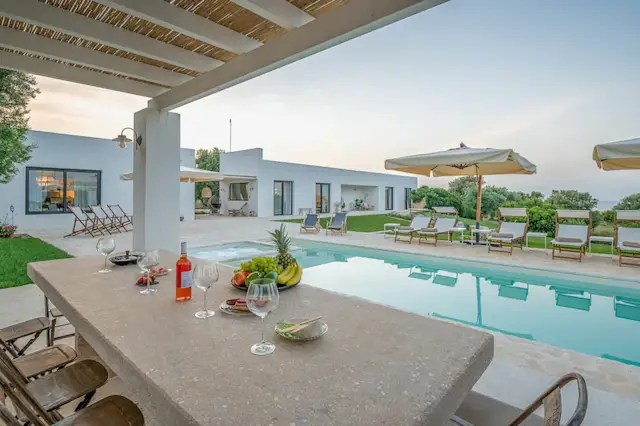 Strawberry Lemonade, Plum Guide home in Puglia