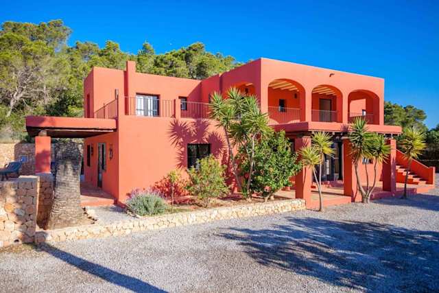 Orange Oasis, Plum Guide home in Ibiza