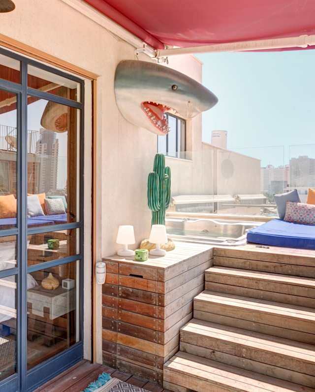 Cactus Culture jacuzzi with shark