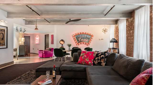 Cupid's Bow, Plum Guide home in London