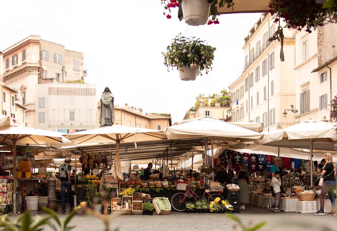 Food market in Rome