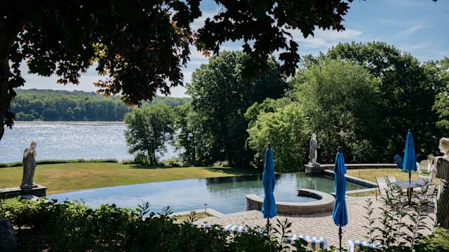 Dancing Sculptures, Plum Guide home in Hudson Valley