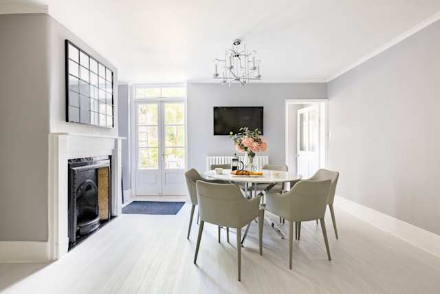 Champagne River, Plum Guide home in Oxfordshire