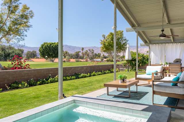 Swing Time, Plum Guide home in California, USA