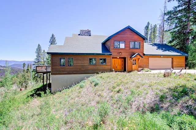 The Eye Of The Moose, Plum Guide home in Colorado, US