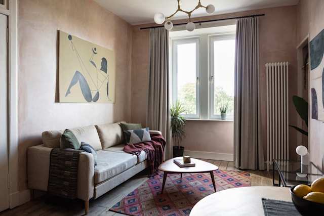 Friendly Strangers, Plum Guide home in Edinburgh