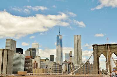 Brooklyn Bridge and skyscrapers in the New York Skyline on a sunny day, Manhattan, New York, USA