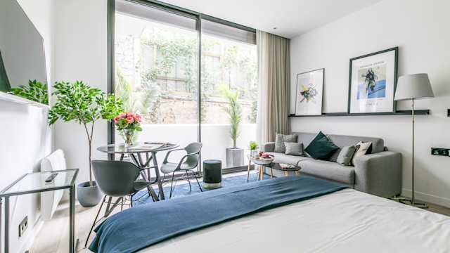 Bertrand, Plum Guide home in Paris