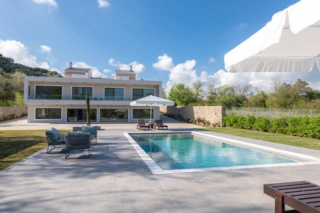 Bluedream Believer, Plum Guide home in Corfu, Greece