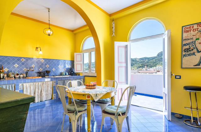 The Song of the Poet, Plum Guide home in Sicily