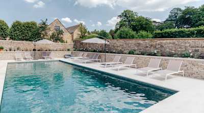 Pool at The Bronze Knight, Plum Guide home in Cotswolds