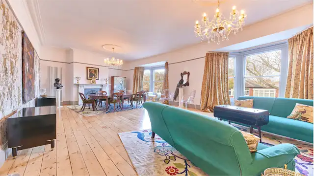 Grand Entrance, Plum Guide home in Yorkshire, England