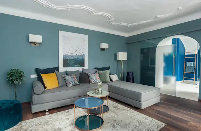 Wash Of Blue, Plum Guide home in Salzburg