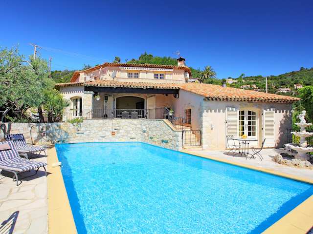 All Day Mimosas, Plum Guide home in the French Riviera