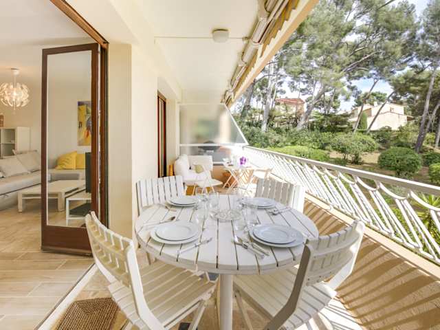 Citrus Punch, Plum Guide home in the French Riviera