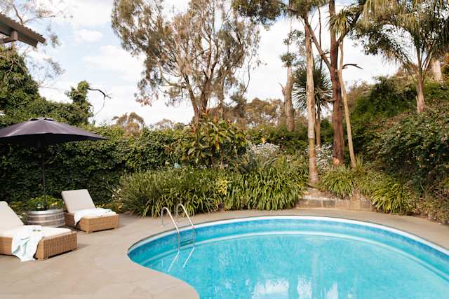 Laughing Kookaburra, Plum Guide home in Australia