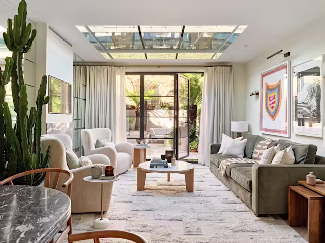 The Happy Days, Plum Guide home in London