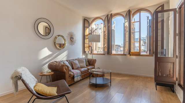 The Congress of the Hundred, Plum Guide home in Barcelona