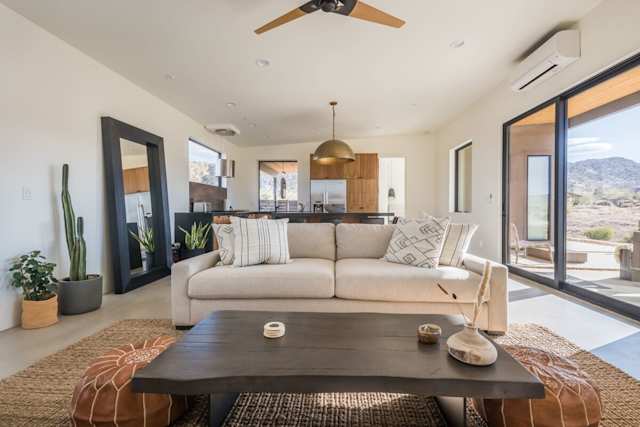 Desert Perspective, Plum Guide home in Joshua Tree