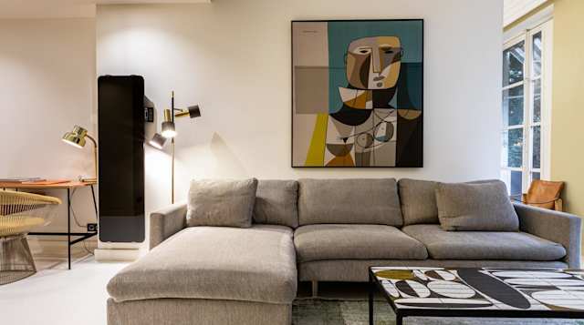 Narcissus, Plum Guide home in Paris
