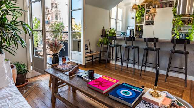 Mykonos Muse, Plum Guide home in Paris