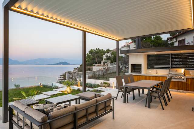 Waves & Watercolours, Plum Guide home in Split, Croatia