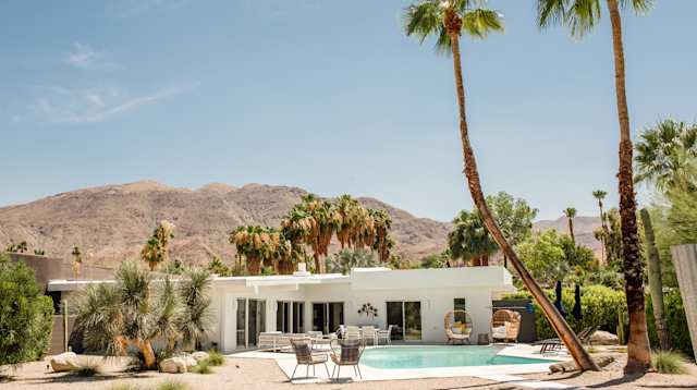 The Artist, Plum Guide home in Coachella Valley