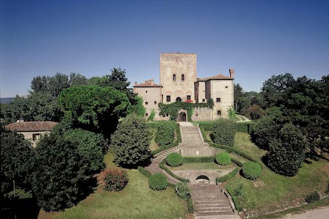 Knightly Rituals, Plum Guide home in Italy