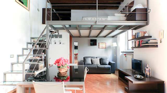 Clay Window, Plum Guide home in Milan