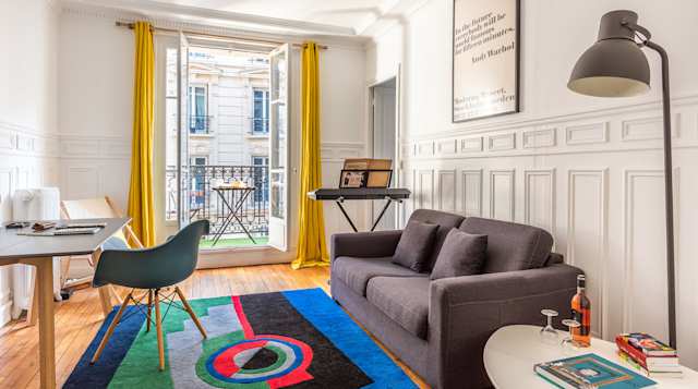 Fifteen Minutes of Fame, Plum Guide home in Paris