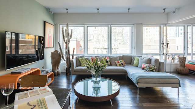 The Mirror, Plum Guide home in London