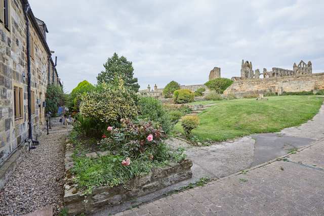 Prospect of Whitby, Plum Guide home in North Yorkshire